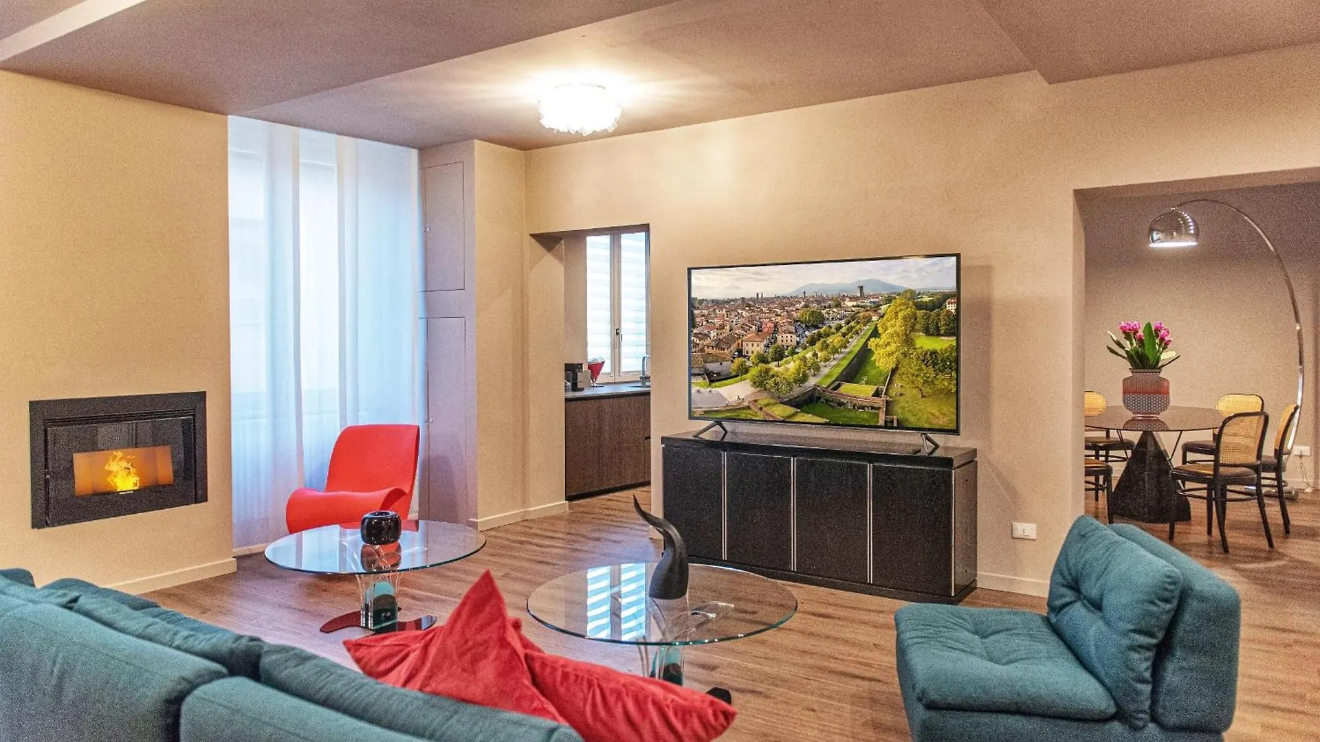 Apartment Private Suite 82 Lucca